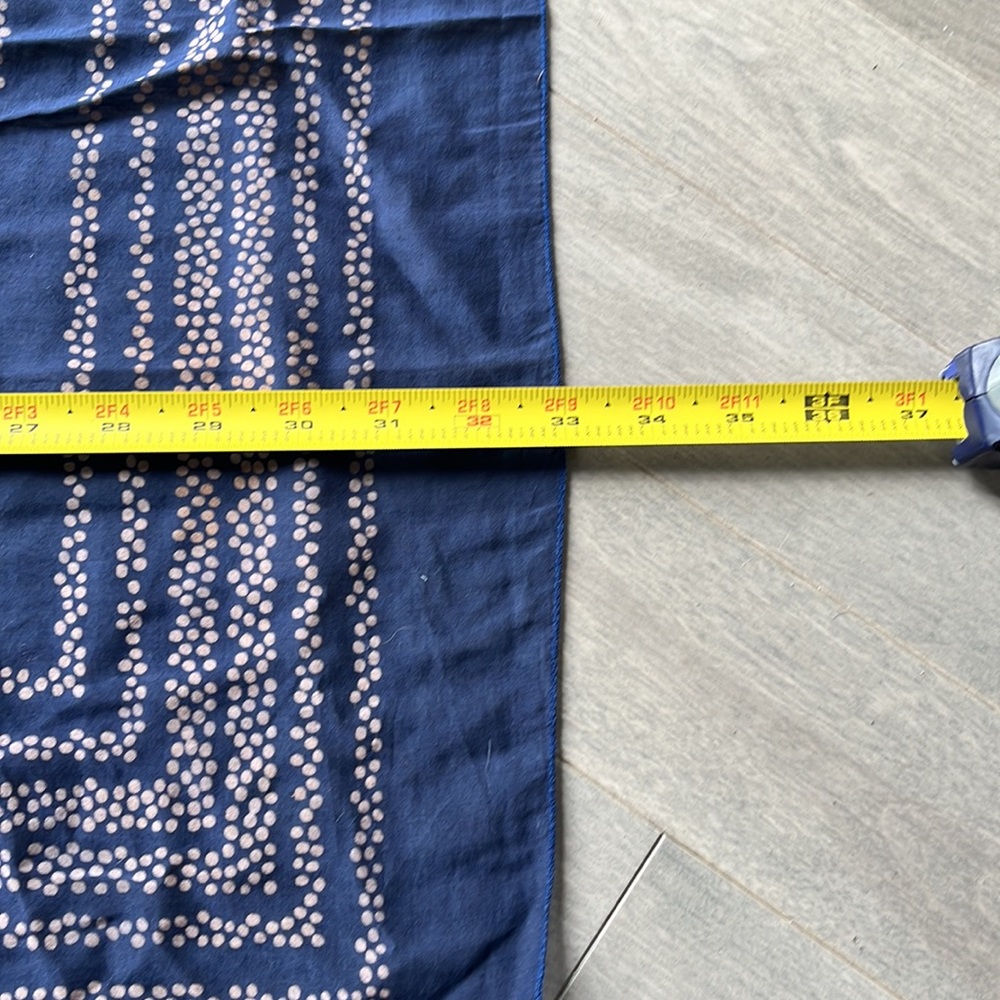 Levi’s Scarf - image 3